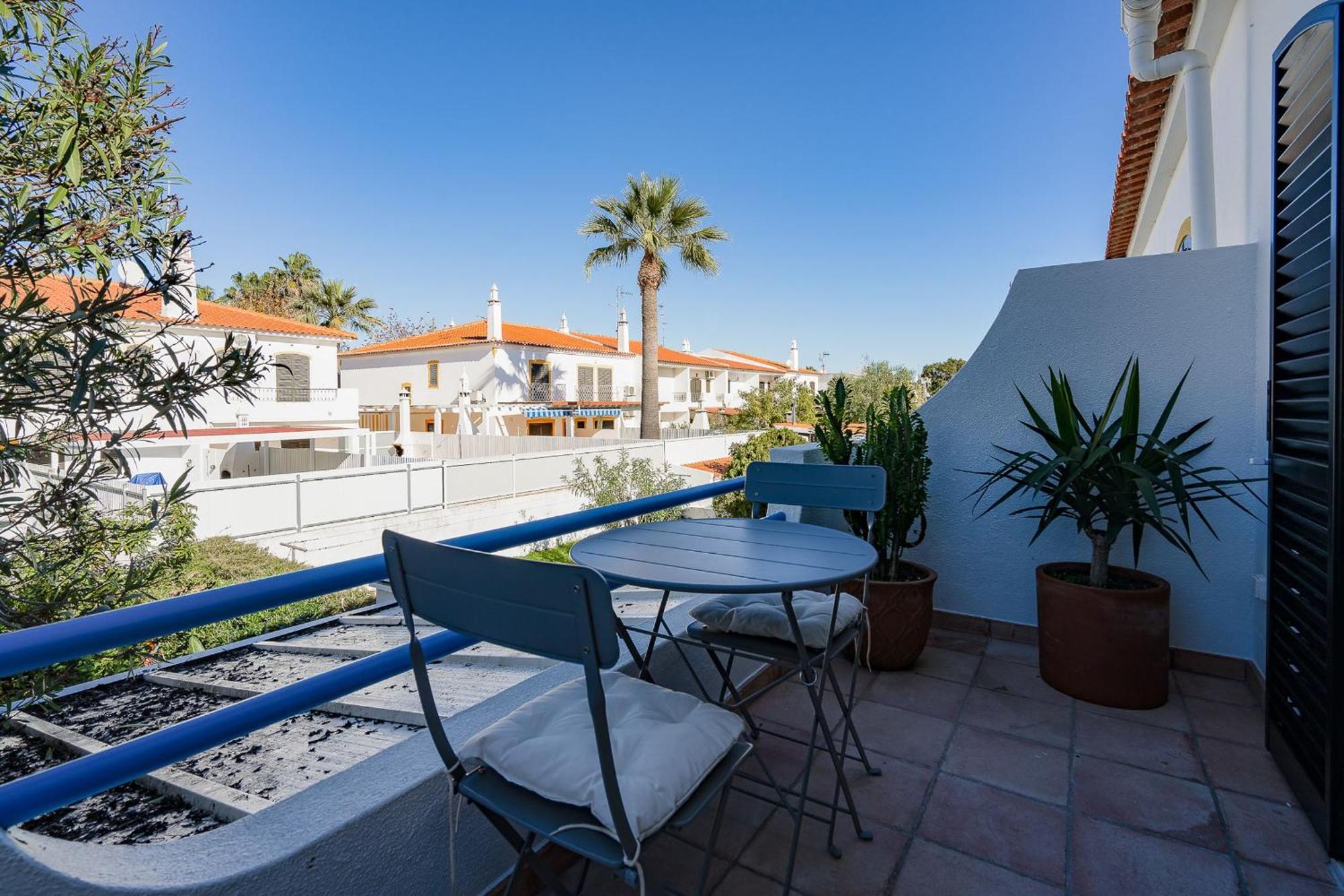 Vila Ramalhete W/ 3 Bdr & Balcony By Lovelystay Altura Exterior photo